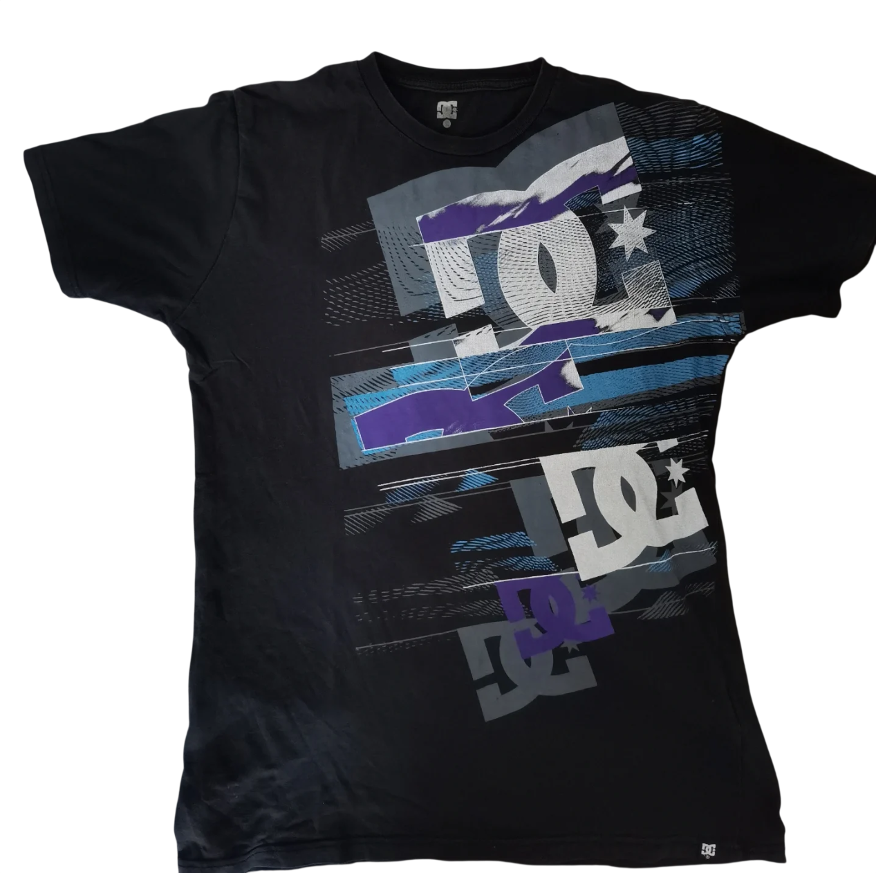 DC тениска