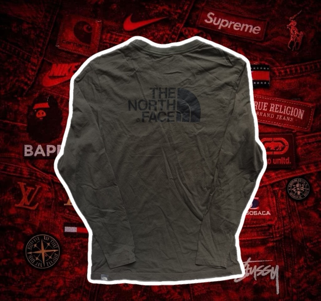 The North Face longsleeve